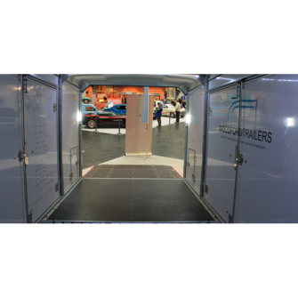 Woodford Galaxy - Lukket trailer - 3.500 kg - Lang, smal model - 3 aksler